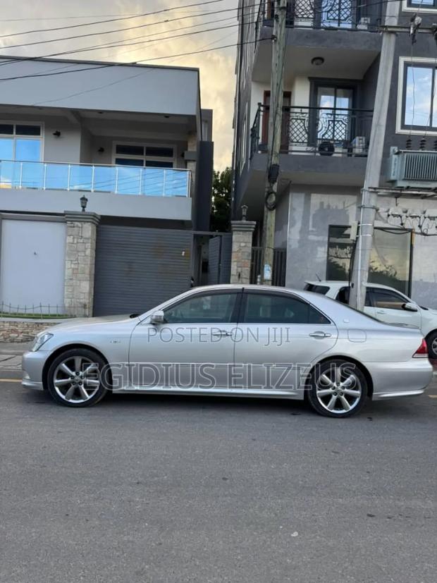 Toyota Crown 2008 Silver