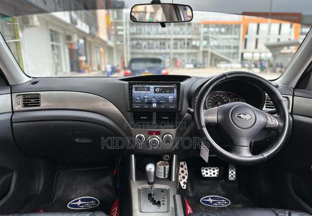 Subaru Forester 2010 Silver
