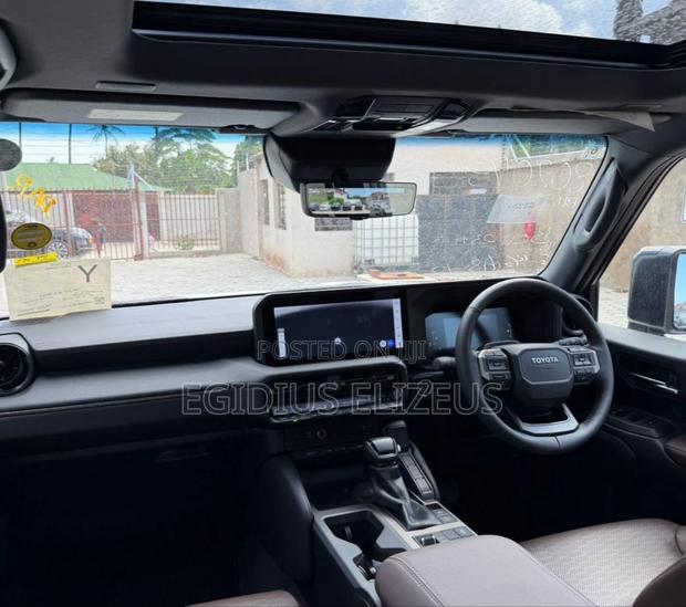 Toyota Land Cruiser Prado 2024 White