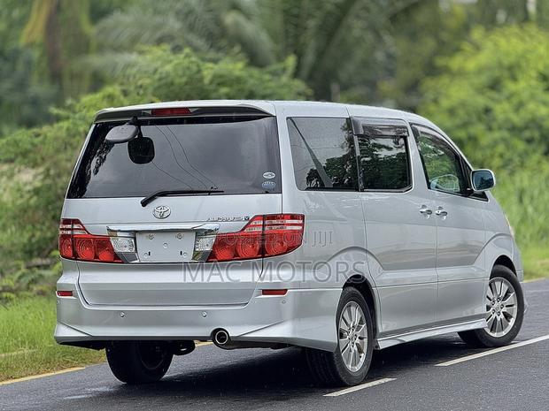 Toyota Alphard 2007 Silver
