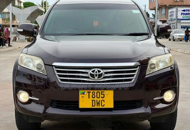 Toyota Vanguard 2011