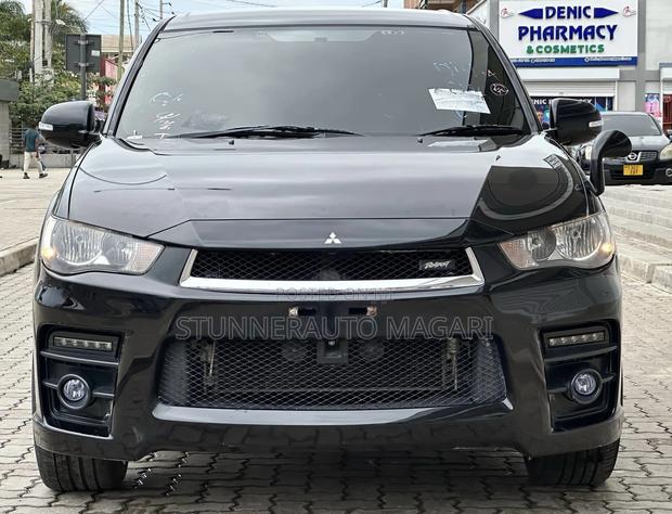 Mitsubishi Outlander 2011 Black