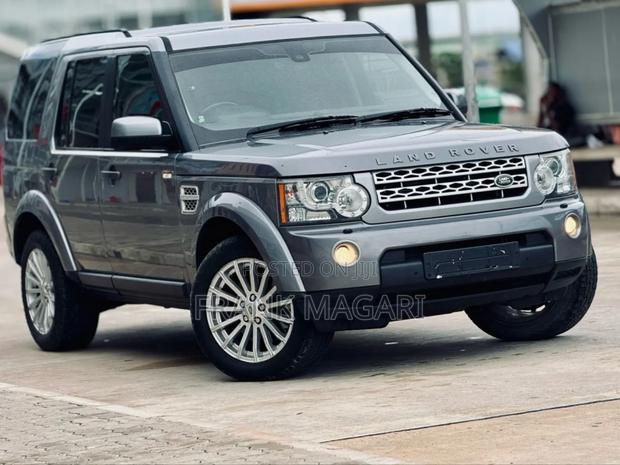 Land Rover Discovery 2013 Gray