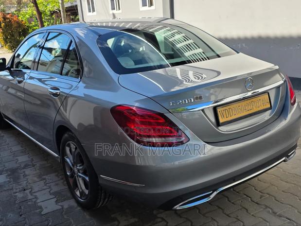 Mercedes-Benz C200 2015 Silver