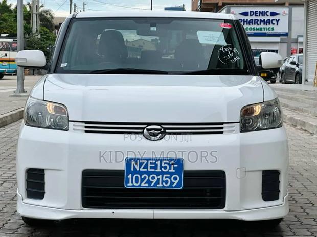 Toyota Corolla Rumion Hatchback 1.8 AWD 2008 Pearl