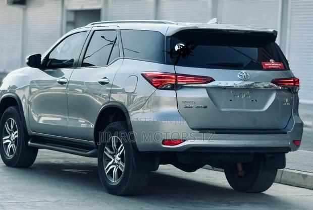 Toyota Fortuner 2019 Gray