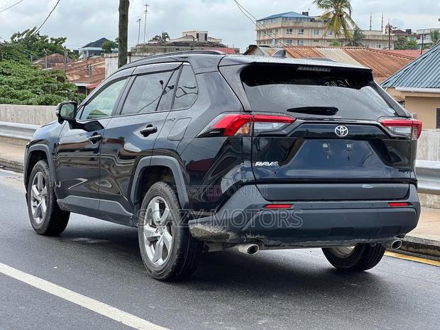 Toyota RAV4 2020 Black