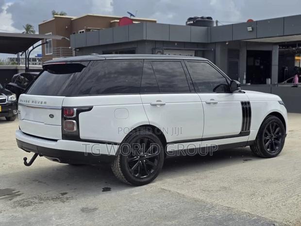Land Rover Range Rover Vogue 2015 White