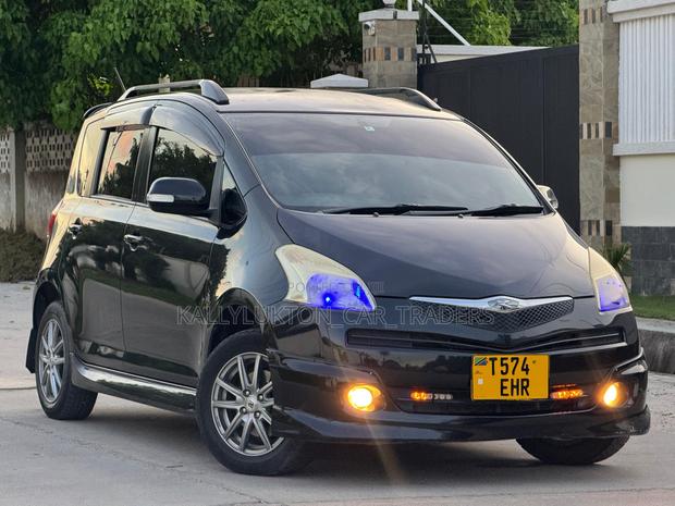 Toyota Ractis 2007 Black