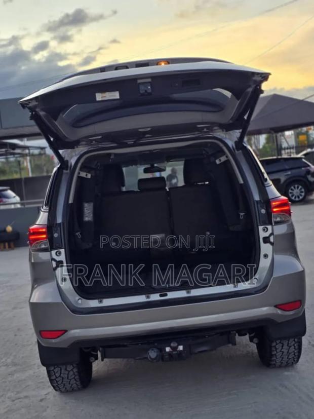 Toyota Fortuner 2018 Gray