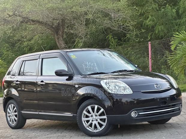 Mazda Verisa 2007 Black