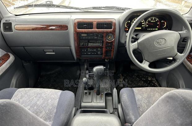 Toyota Land Cruiser Prado 2.7 16V 3dr 2000 Silver