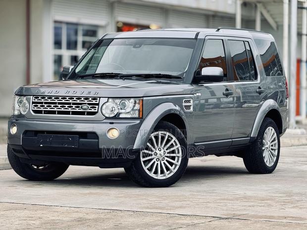 Land Rover Discovery 2013 Gray