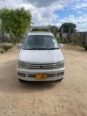 Toyota Noah 2001 Silver for sale