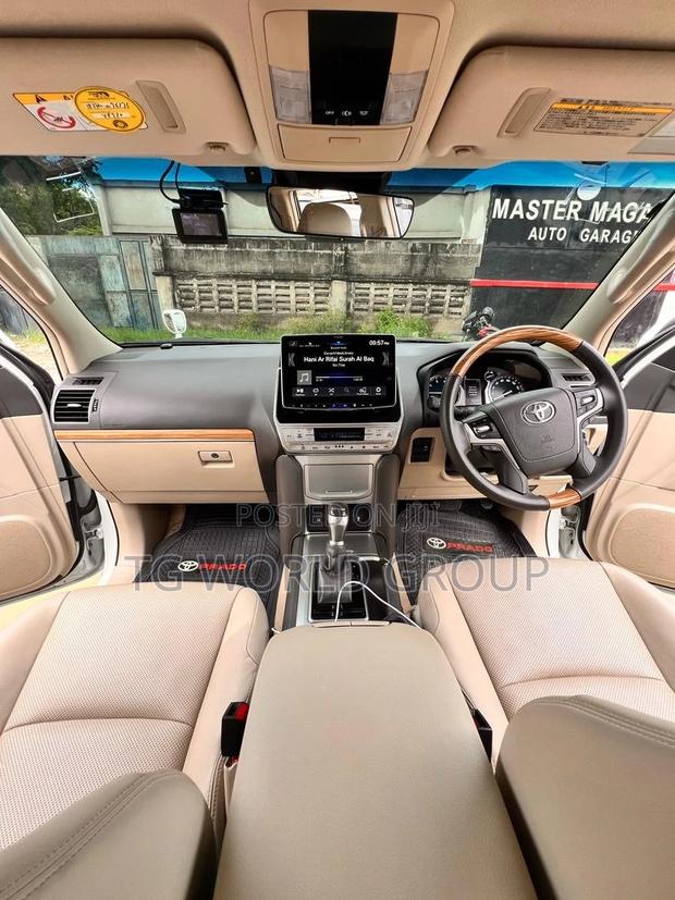 Toyota Land Cruiser Prado 2.7 2018 White