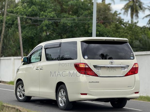 Toyota Alphard 2008 Pearl
