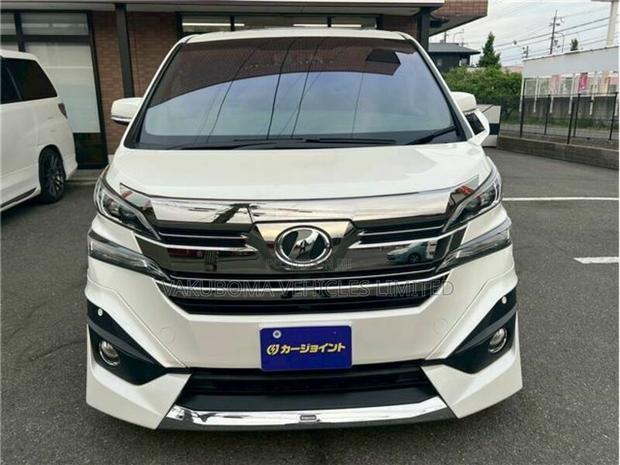 Toyota Vellfire 2016 Pearl