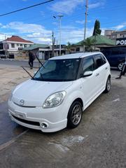 Mazda Verisa 2006 White for sale