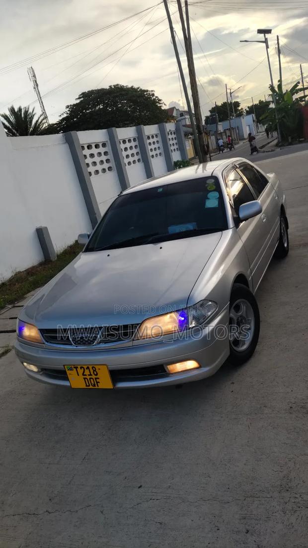 Toyota Carina 2000 Silver