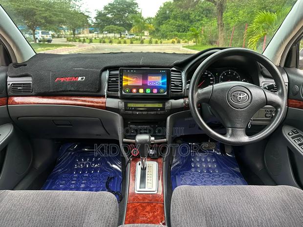 Toyota Premio 2004 Silver