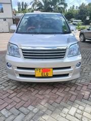 Toyota Noah 2.0 143hp FWD (7 Seater) 2007 Silver for sale