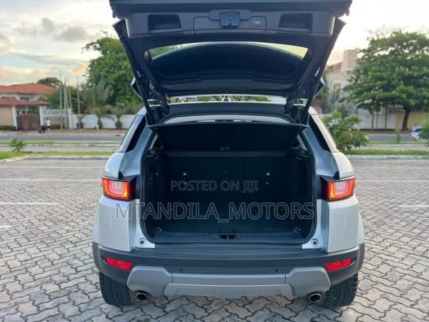 Land Rover Range Rover Evoque SE 4x4 5-Door 2018 Gray