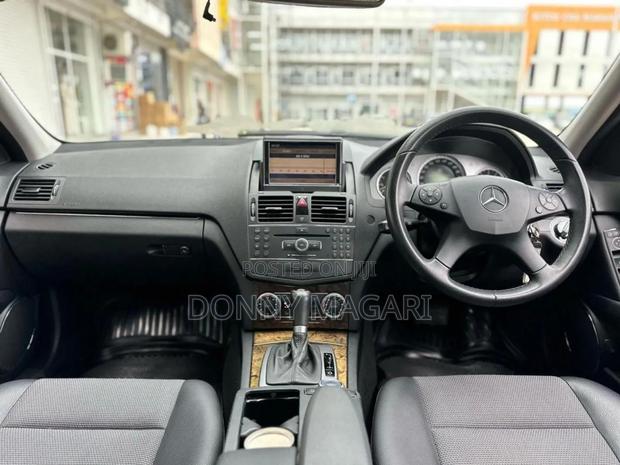 Mercedes-Benz C200 2008 White
