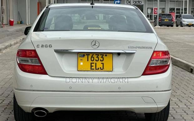 Mercedes-Benz C200 2008 White