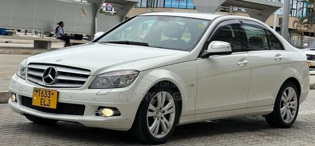 Mercedes-Benz C200 2008 White