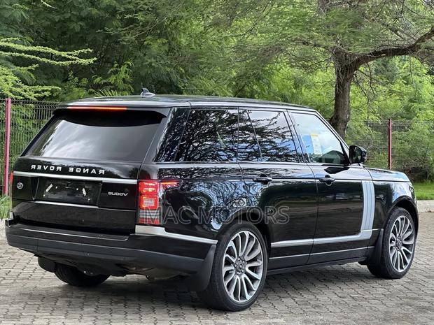 Land Rover Range Rover Vogue 2015 Matt Black