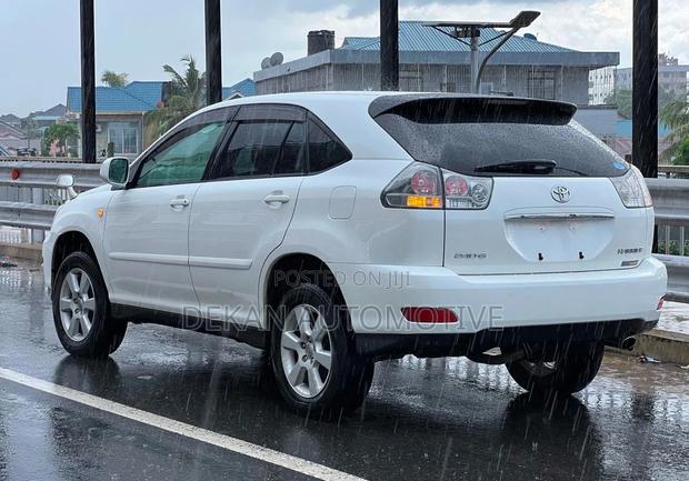 Toyota Harrier 2.4 2008 White