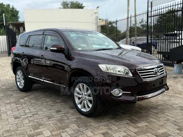 Toyota Vanguard 2010 Burgundy