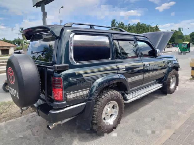Toyota Land Cruiser 90 Automatic 2002 Blue