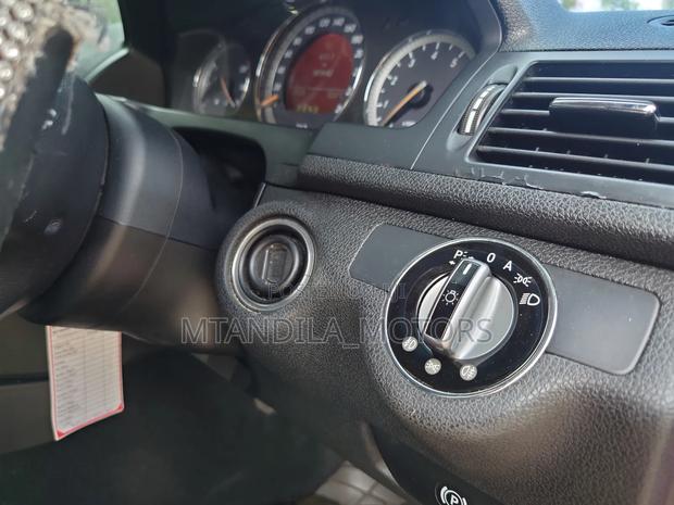 Mercedes-Benz C-Class C 180 Kompressor (S204) 2008 Red
