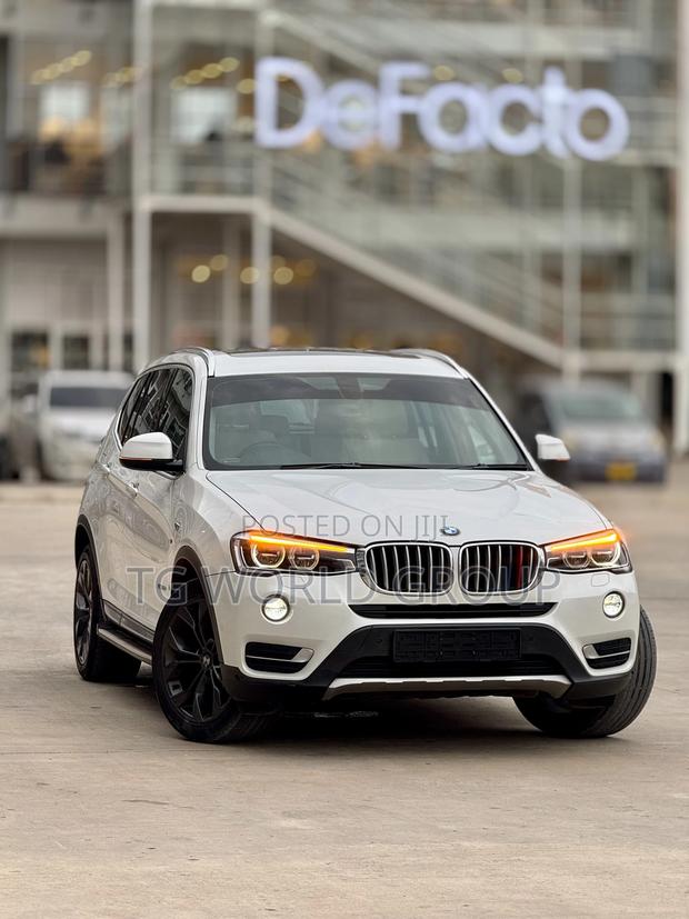 BMW X3 sDrive28i 4dr SUV (2.0L 4cyl Turbo 8A) 2015 White