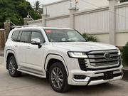 Toyota Land Cruiser 2023 White for sale