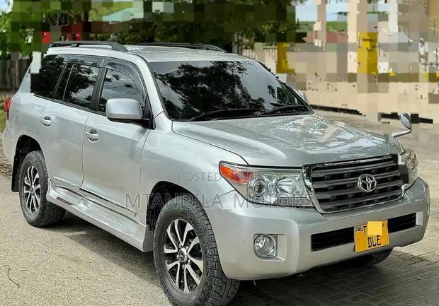Toyota Land Cruiser 4.5 V8 TD STD 2009 Silver