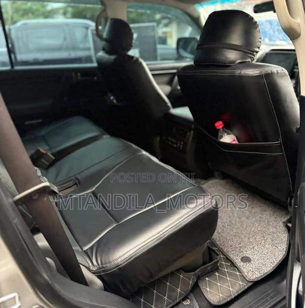 Toyota Land Cruiser 4.5 V8 TD STD 2009 Silver