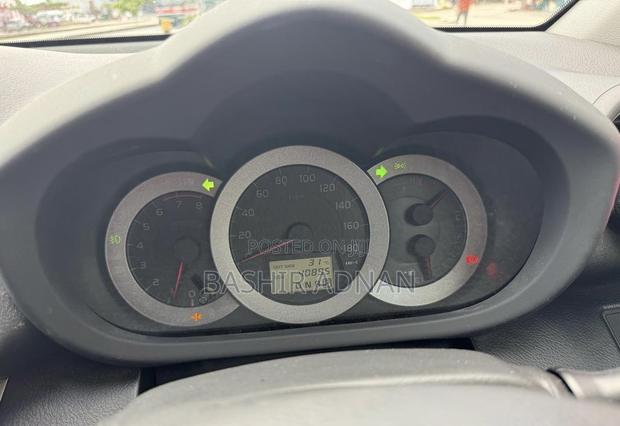 Toyota RAV4 2012 White
