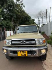Toyota Land Cruiser 2014 Beige for sale