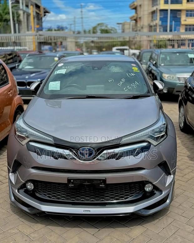 Toyota Corolla Hatchback 2021 Gray