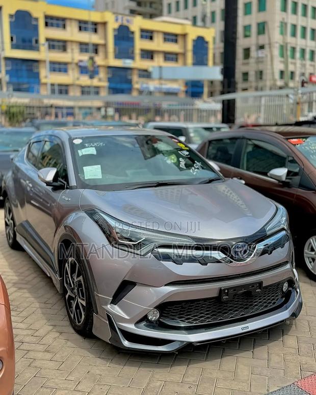 Toyota Corolla Hatchback 2021 Gray