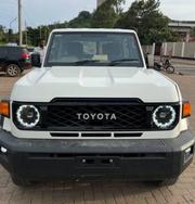 Toyota Land Cruiser 2015 White for sale