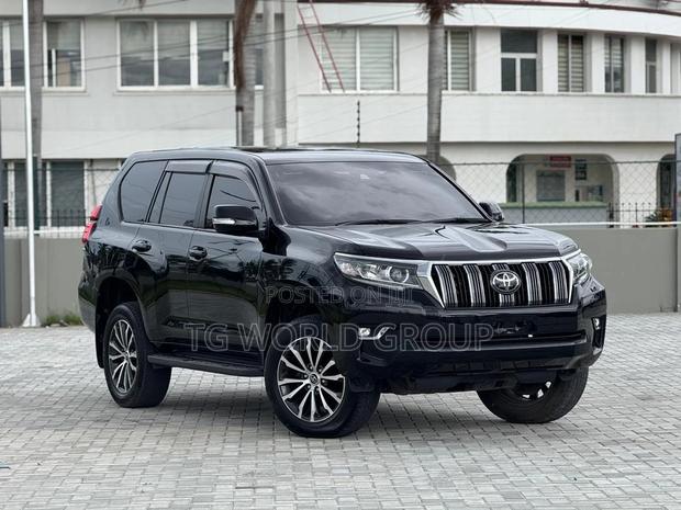 Toyota Land Cruiser Prado 2.7 2019 Black