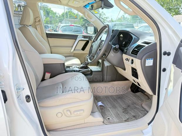 Toyota Land Cruiser Prado 2019 White