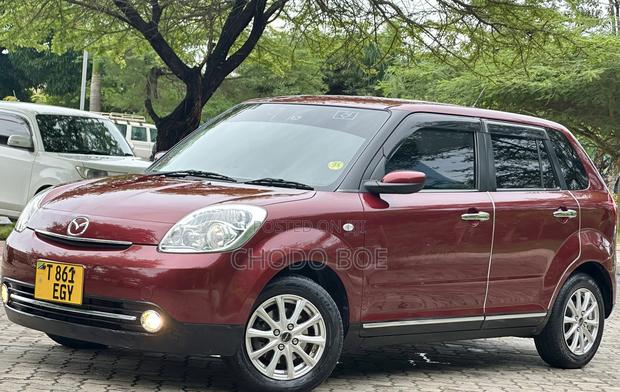 Mazda Verisa 2011 Burgundy