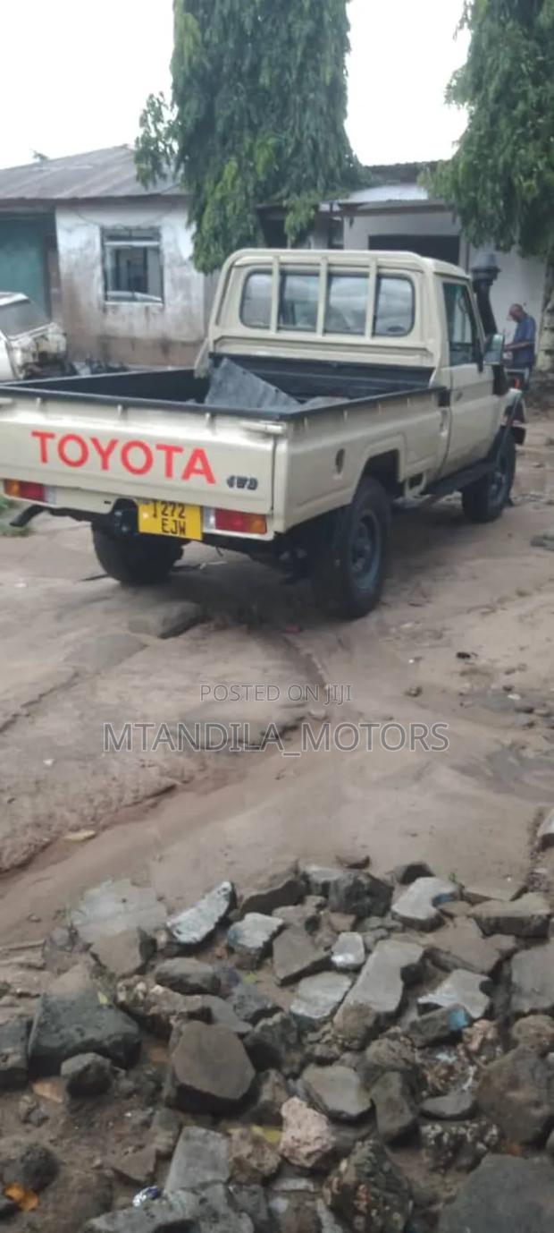Toyota Land Cruiser HDJ 100 4.2 D 1998 Beige