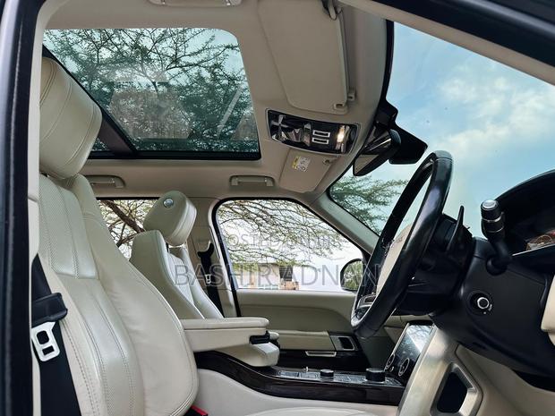 Land Rover Range Rover Vogue 2015 Matt Black