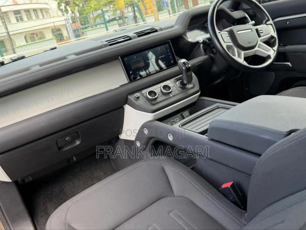 Land Rover Defender 2021 Gray