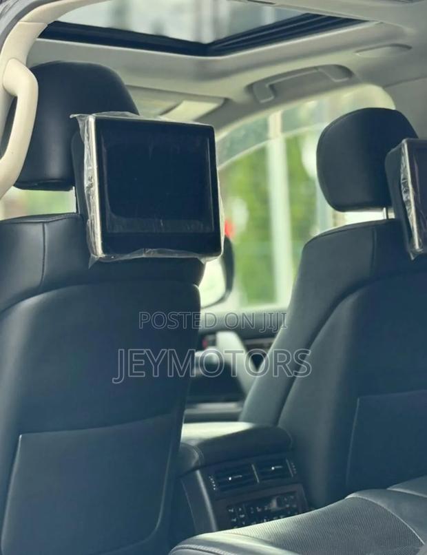 Toyota Land Cruiser 2016 Black